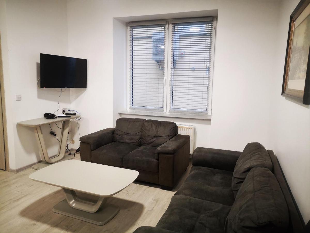 Bella Vista & Self Catering Hotel Cobh