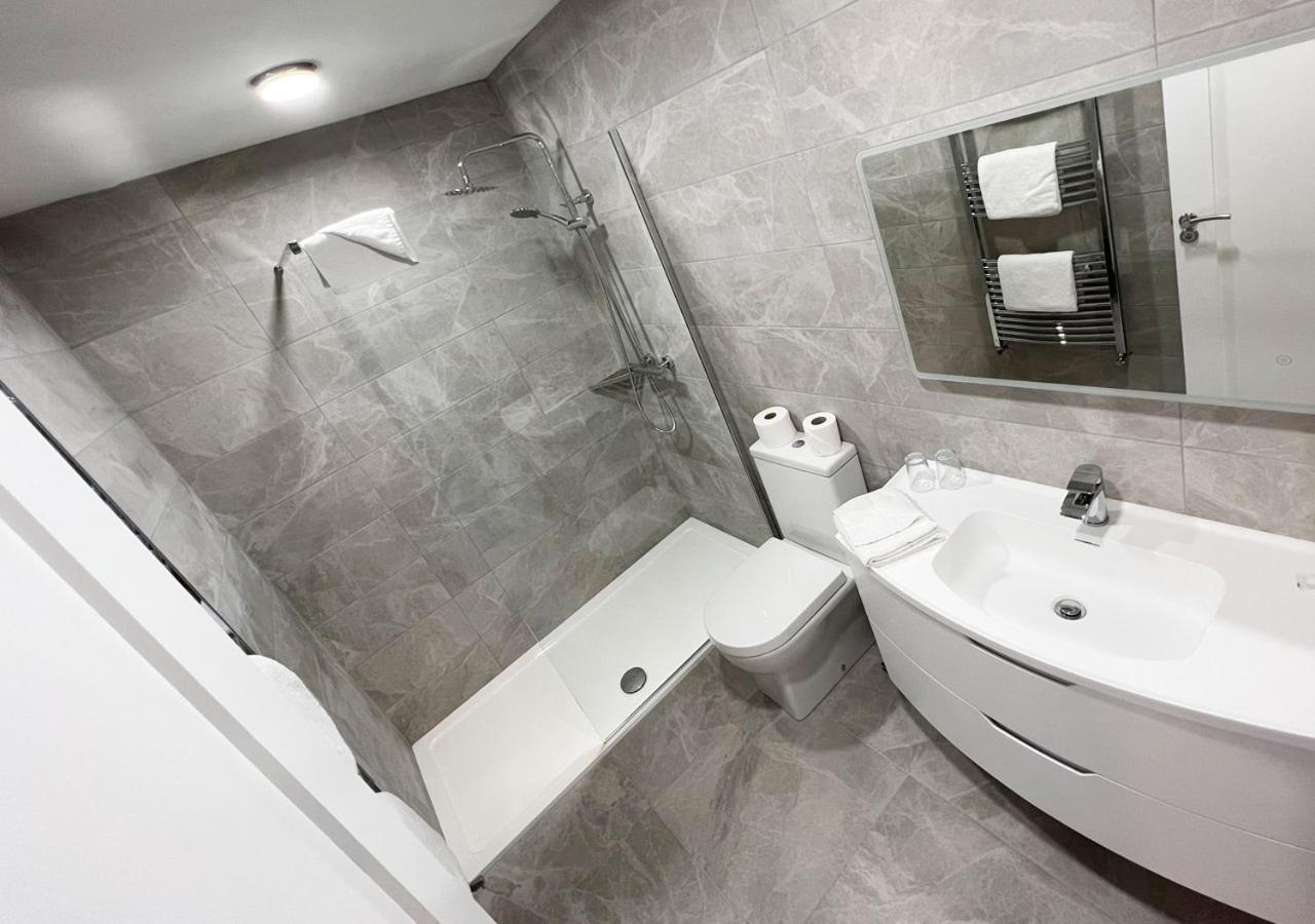 Hotel Bella Vista & Self Catering 3*