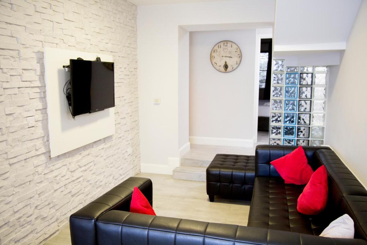 Bella Vista & Self Catering Cobh