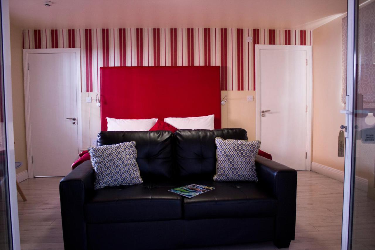 Hotel Bella Vista & Self Catering 3*
