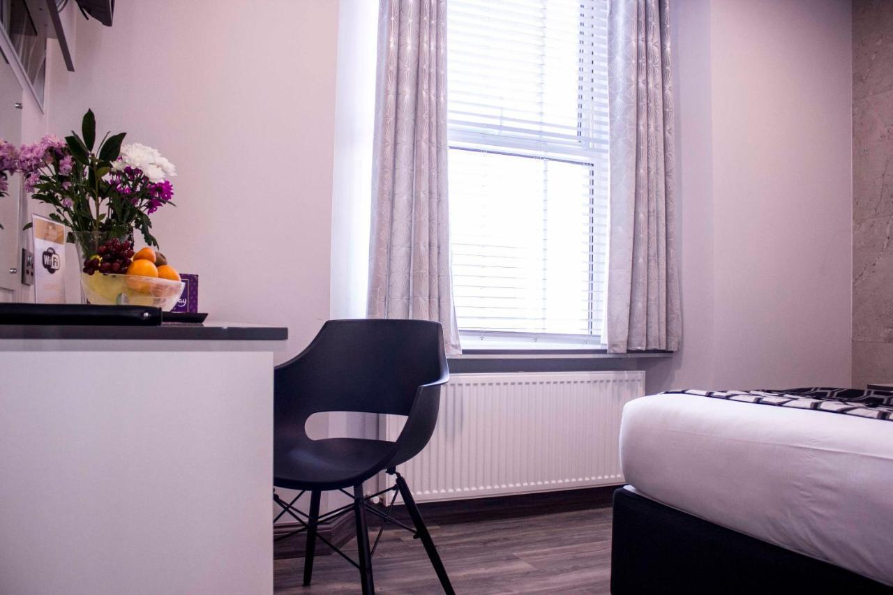 Hotel Bella Vista & Self Catering Cobh